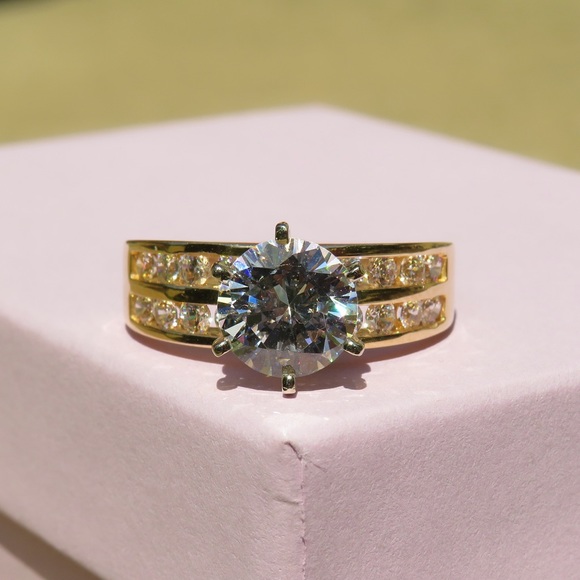 Diamonique 14k yellow gold 6 prong brilliant CZ ring size 7.75 - Picture 4 of 11